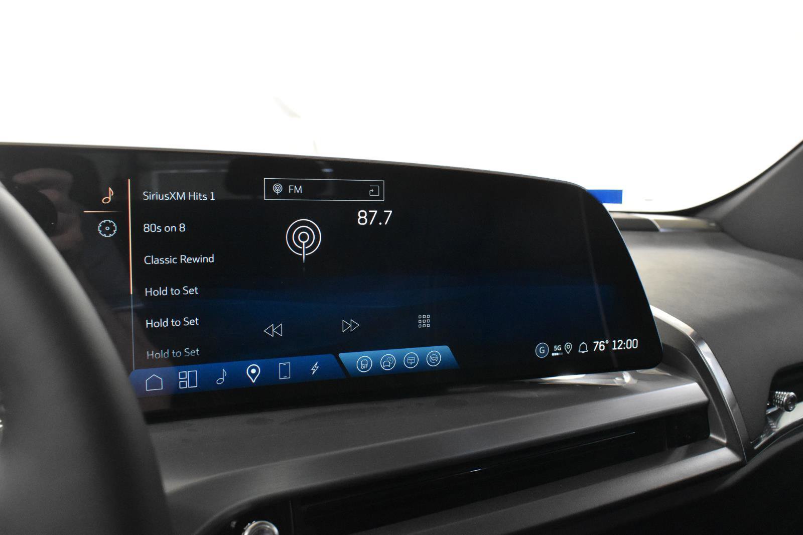 New 2026 Cadillac Vistiq Luxury image 9