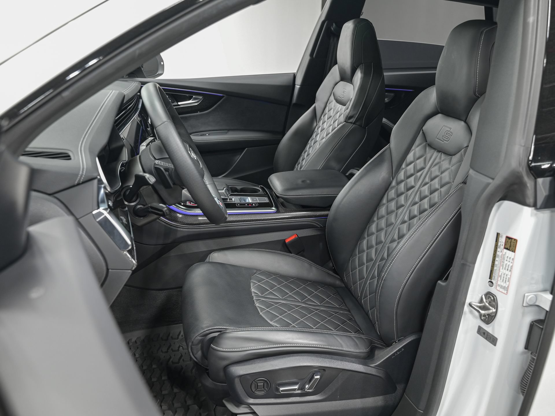 Used 2023 Audi SQ8 Premium Plus AWD/4WD image 16