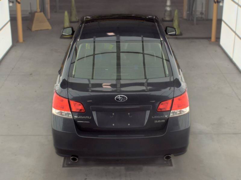 Used 2010 Subaru Legacy 3.6R Limited AWD/4WD image 5