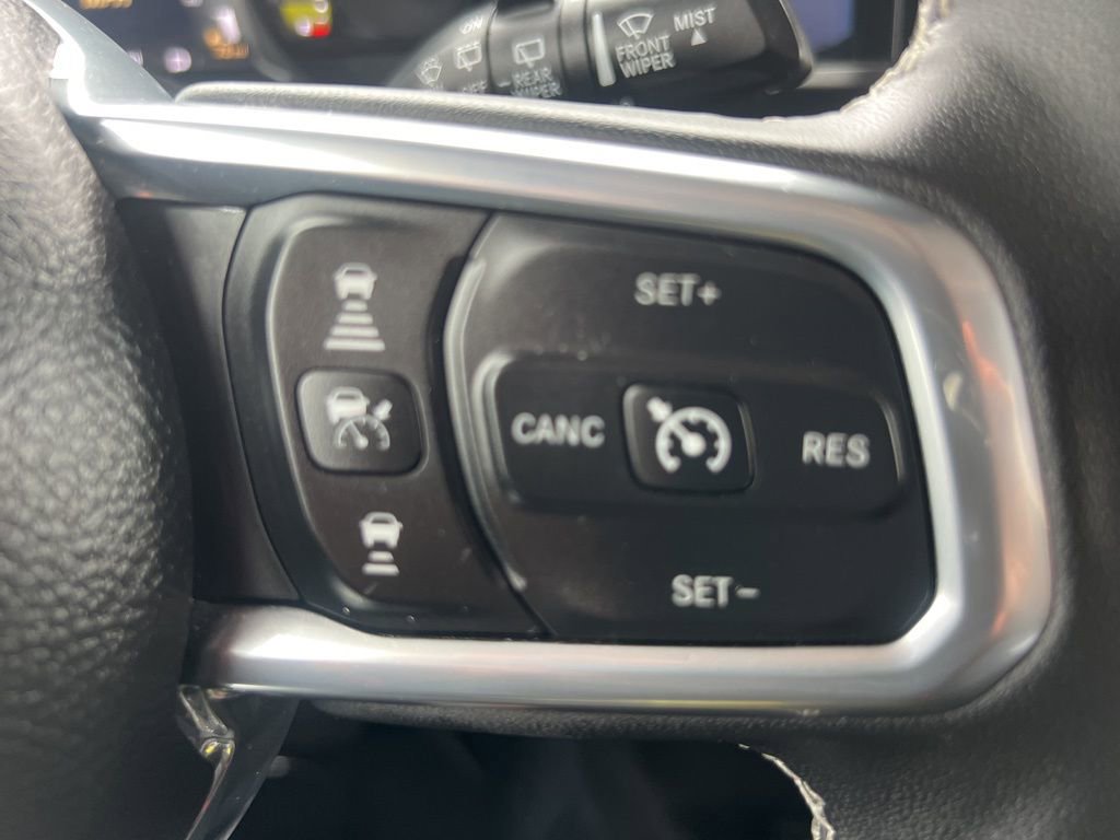 Used 2025 Jeep Wrangler Unlimited Sahara w/ Safety Group AWD/4WD image 41