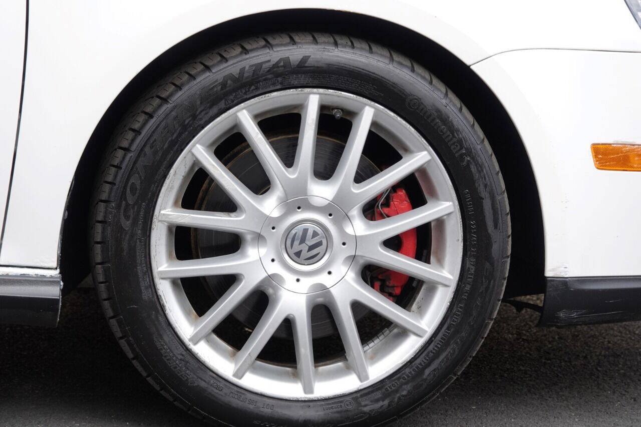 Used 2007 Volkswagen GTI 4-Door FWD image 43