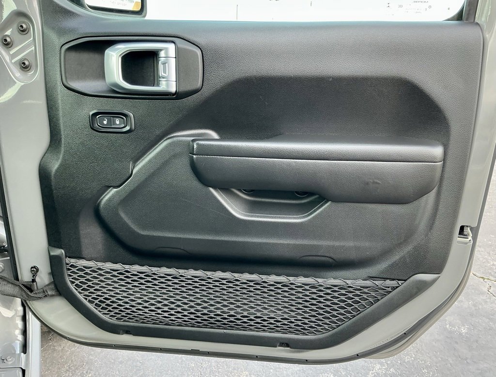 Used 2021 Jeep Wrangler Unlimited Islander image 22