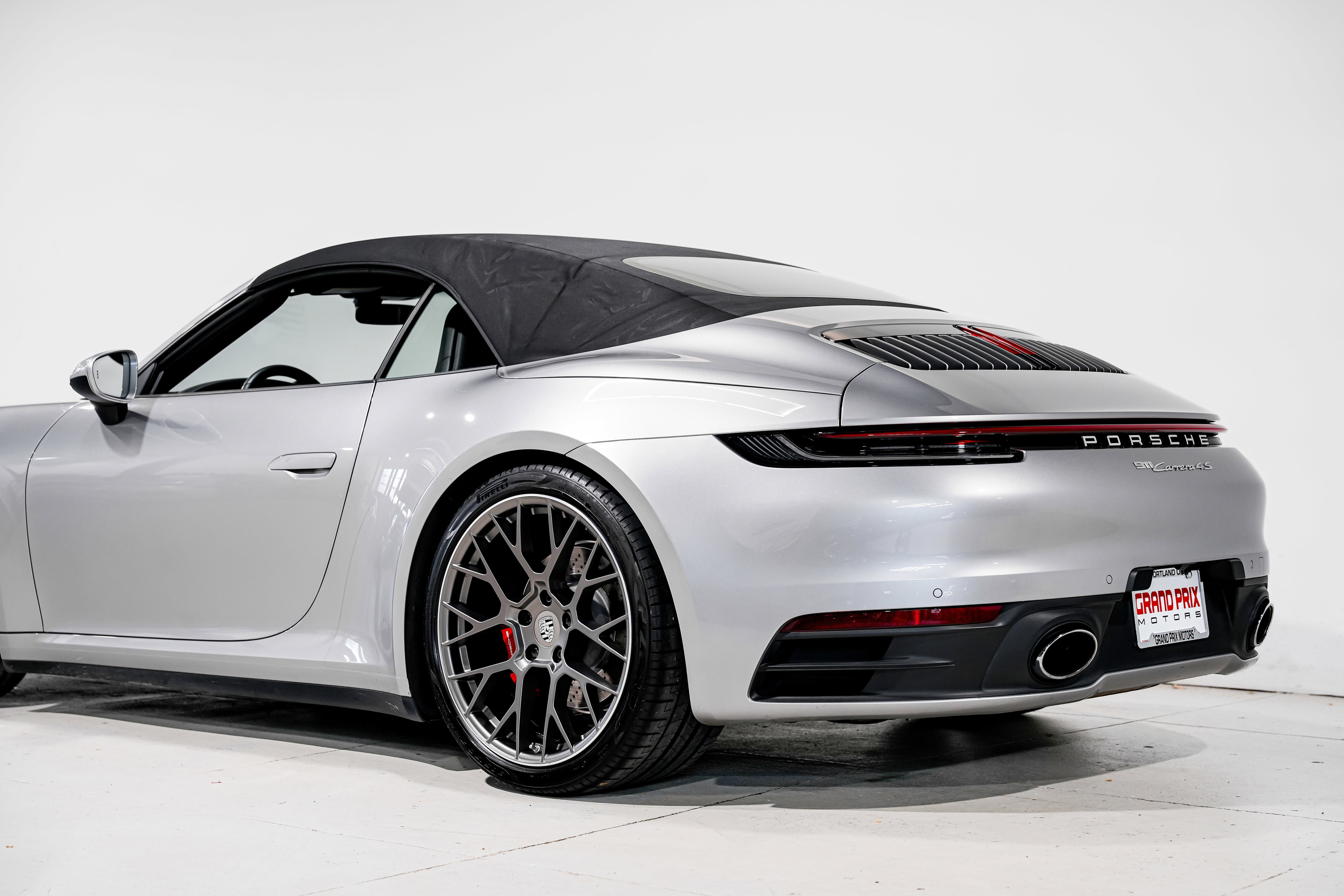 Used 2020 Porsche 911 Carrera 4S AWD/4WD image 36
