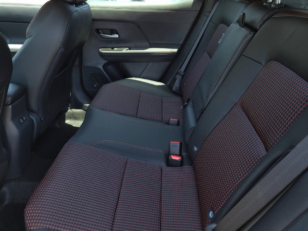 New 2025 Nissan Kicks SR FWD image 5