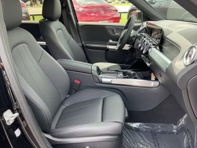Certified 2025 Mercedes-Benz GLB 250 image 19