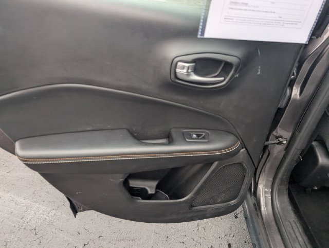 Used 2019 Jeep Compass Sport w/ Tech Group AWD/4WD image 14
