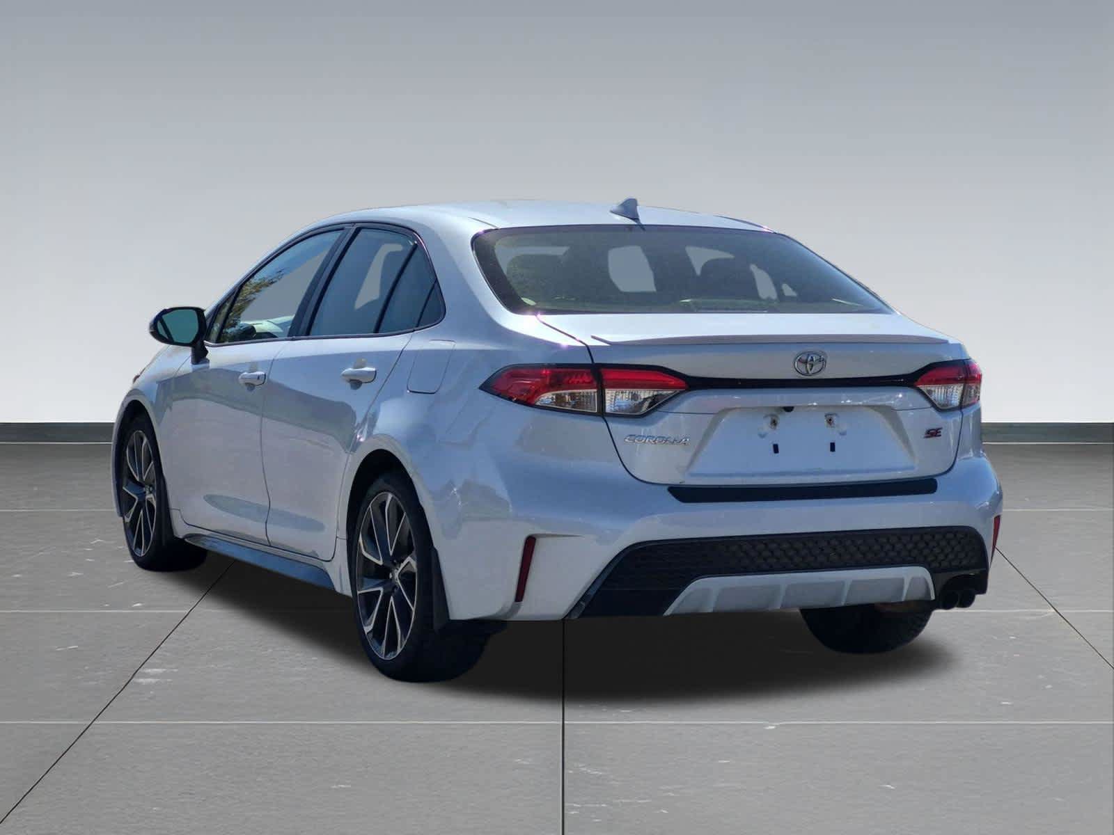 Used 2022 Toyota Corolla SE w/ Carpet Mat Package (TMS) FWD image 4