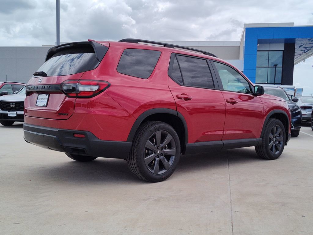 New 2026 Honda Pilot Sport image 5