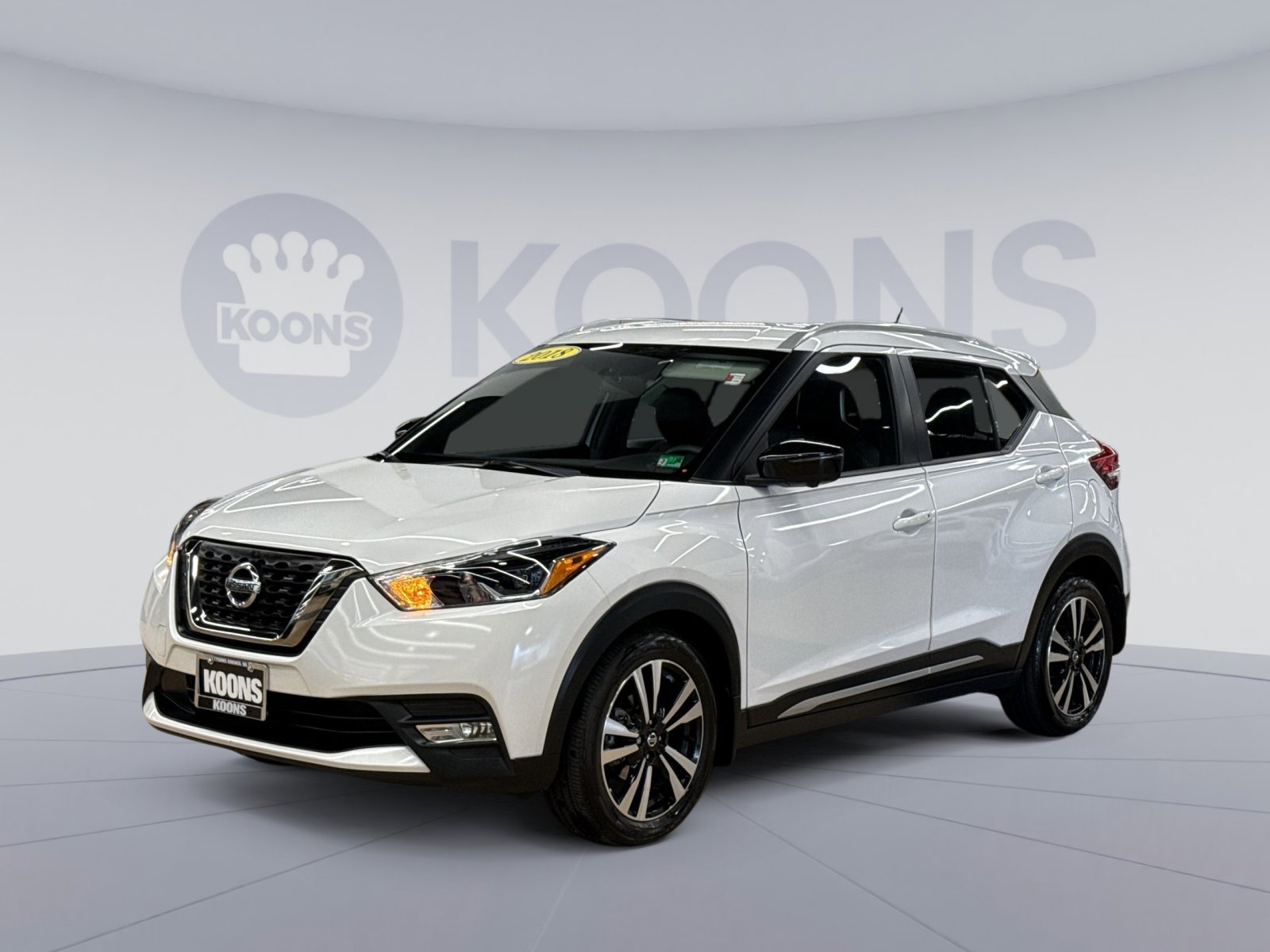 Used 2018 Nissan Kicks SR w/ Premium Package FWD image 5