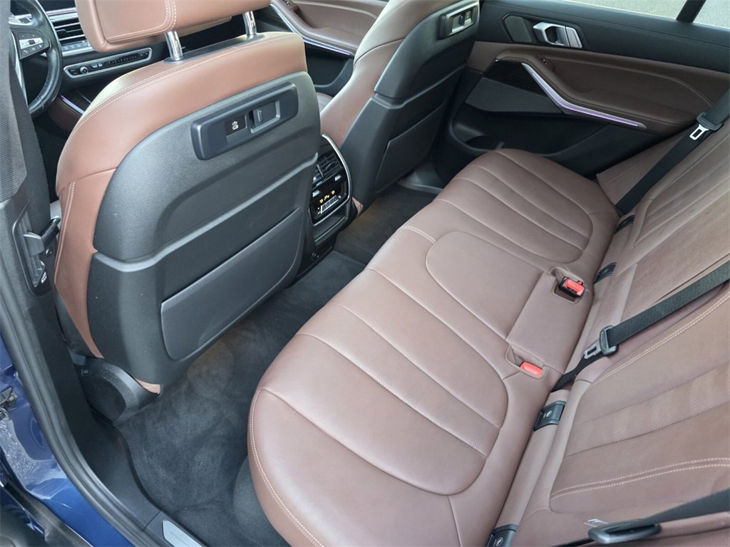 Used 2021 BMW X5 xDrive40i w/ Premium Package image 15