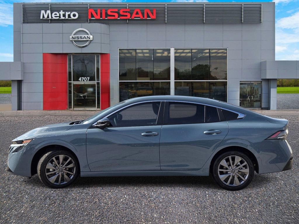 New 2026 Nissan Sentra SL w/ Floor Mat Package FWD image 3