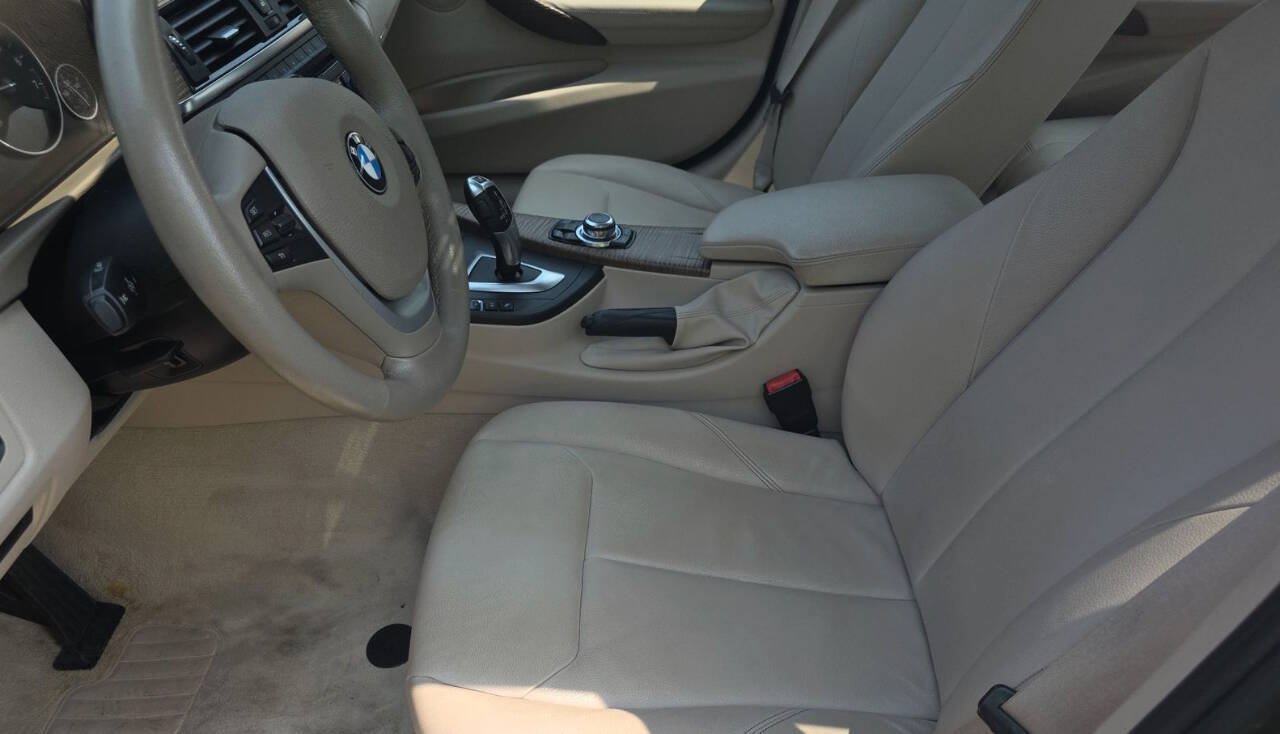 Used 2013 BMW 335i xDrive Sedan AWD/4WD image 4
