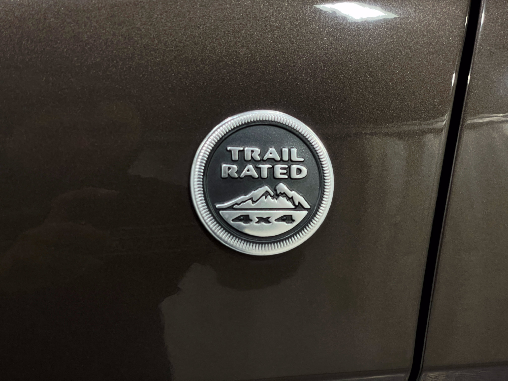 Used 2017 Jeep Grand Cherokee Overland AWD/4WD image 41