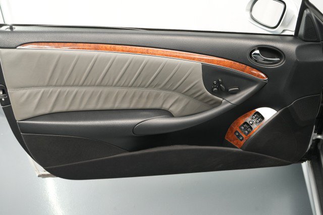 Used 2007 Mercedes-Benz CLK 63 AMG Cabriolet image 32