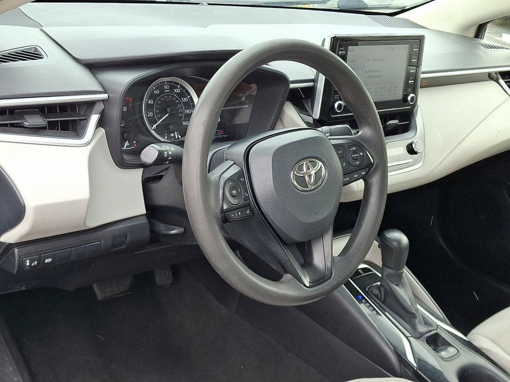 Used 2020 Toyota Corolla LE image 25