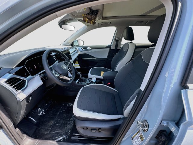 New 2026 Volkswagen Taos SE AWD/4WD image 20