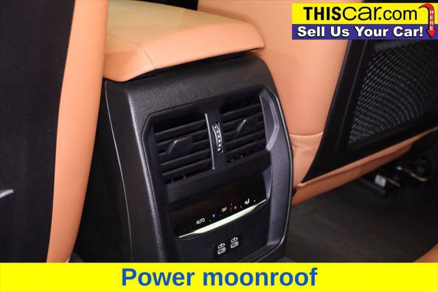 Used 2023 BMW 330i Sedan w/ M Sport Package RWD image 27