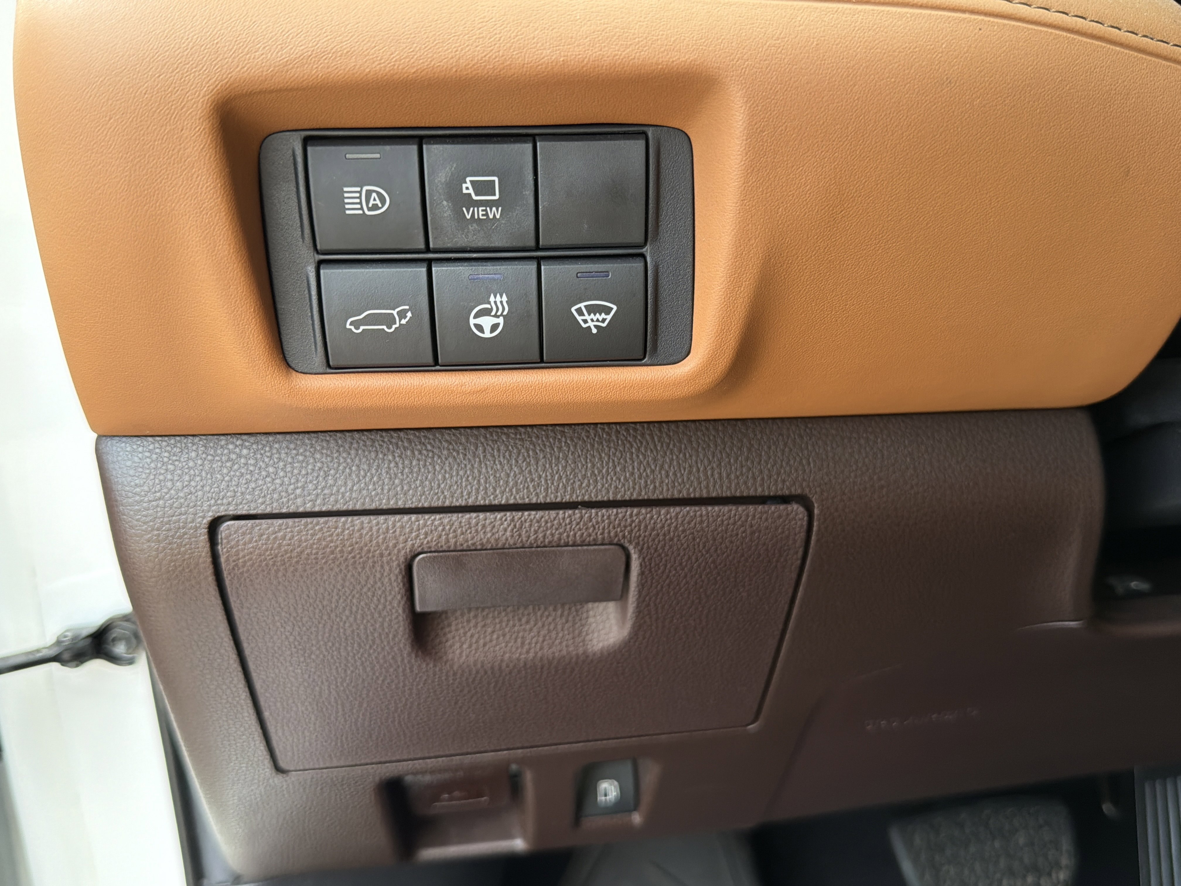 Used 2020 Toyota Highlander Platinum FWD image 68