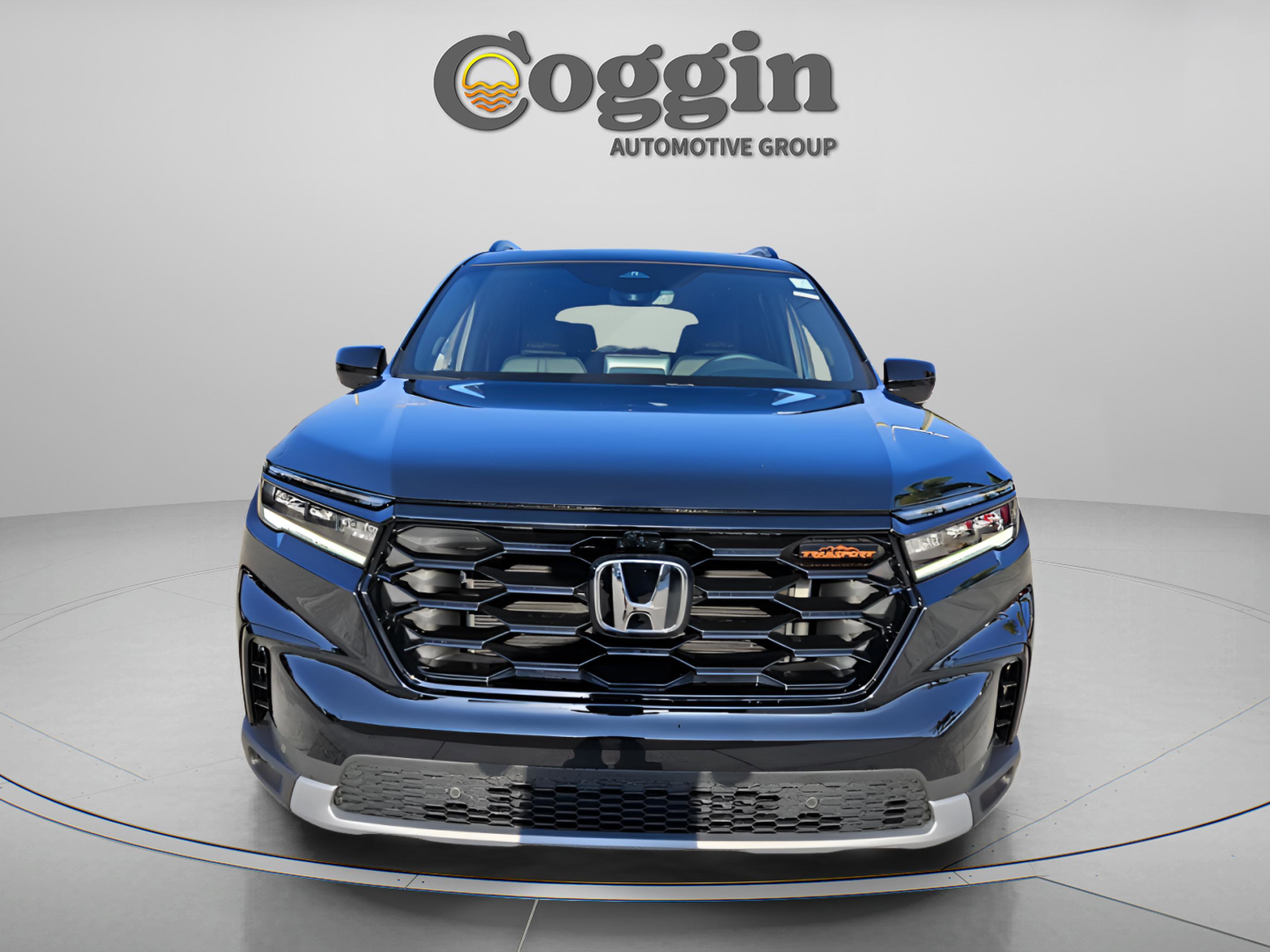 New 2025 Honda Pilot TrailSport image 8