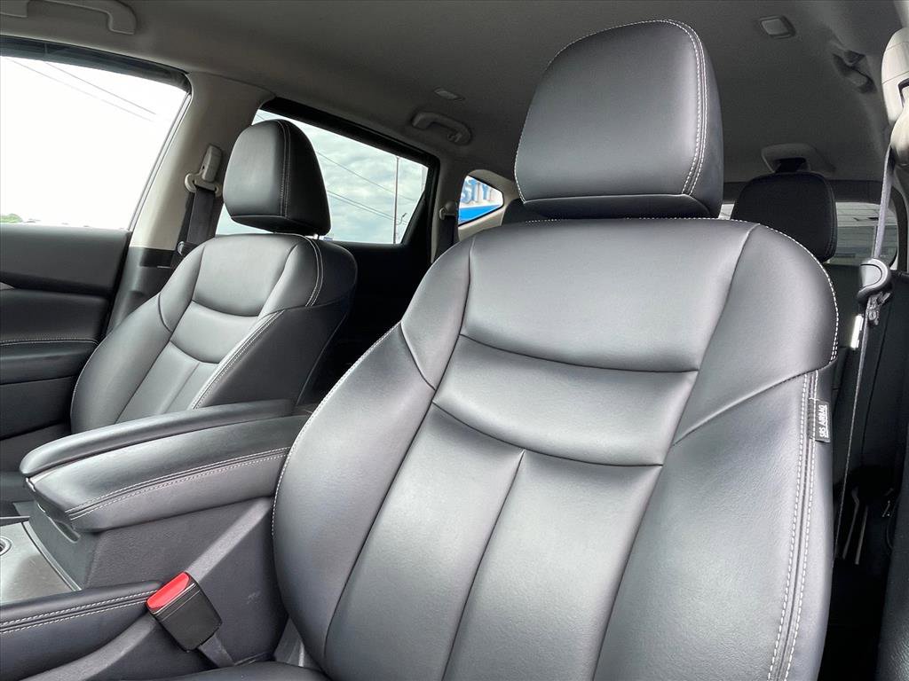 Used 2023 Nissan Murano SV w/ SV Midnight Edition Package FWD image 20