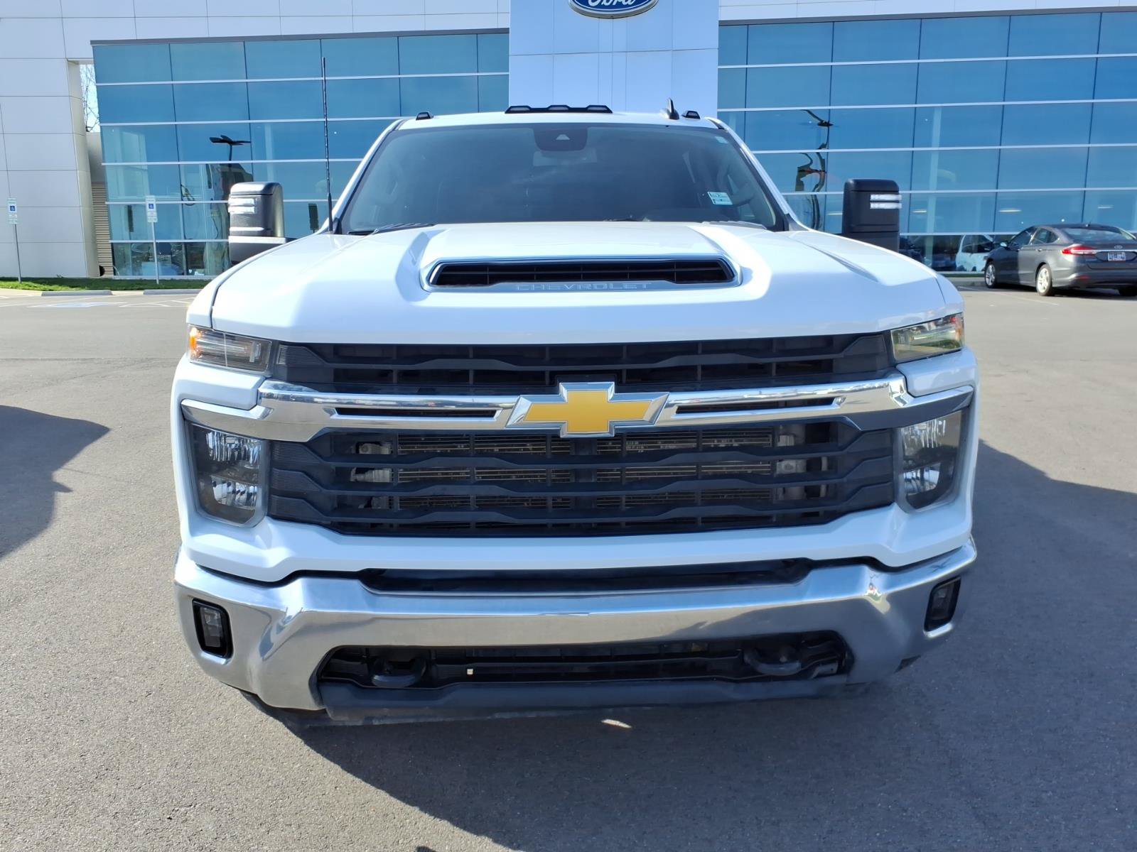 Used 2024 Chevrolet Silverado 3500 LT w/ Convenience Package AWD/4WD image 8