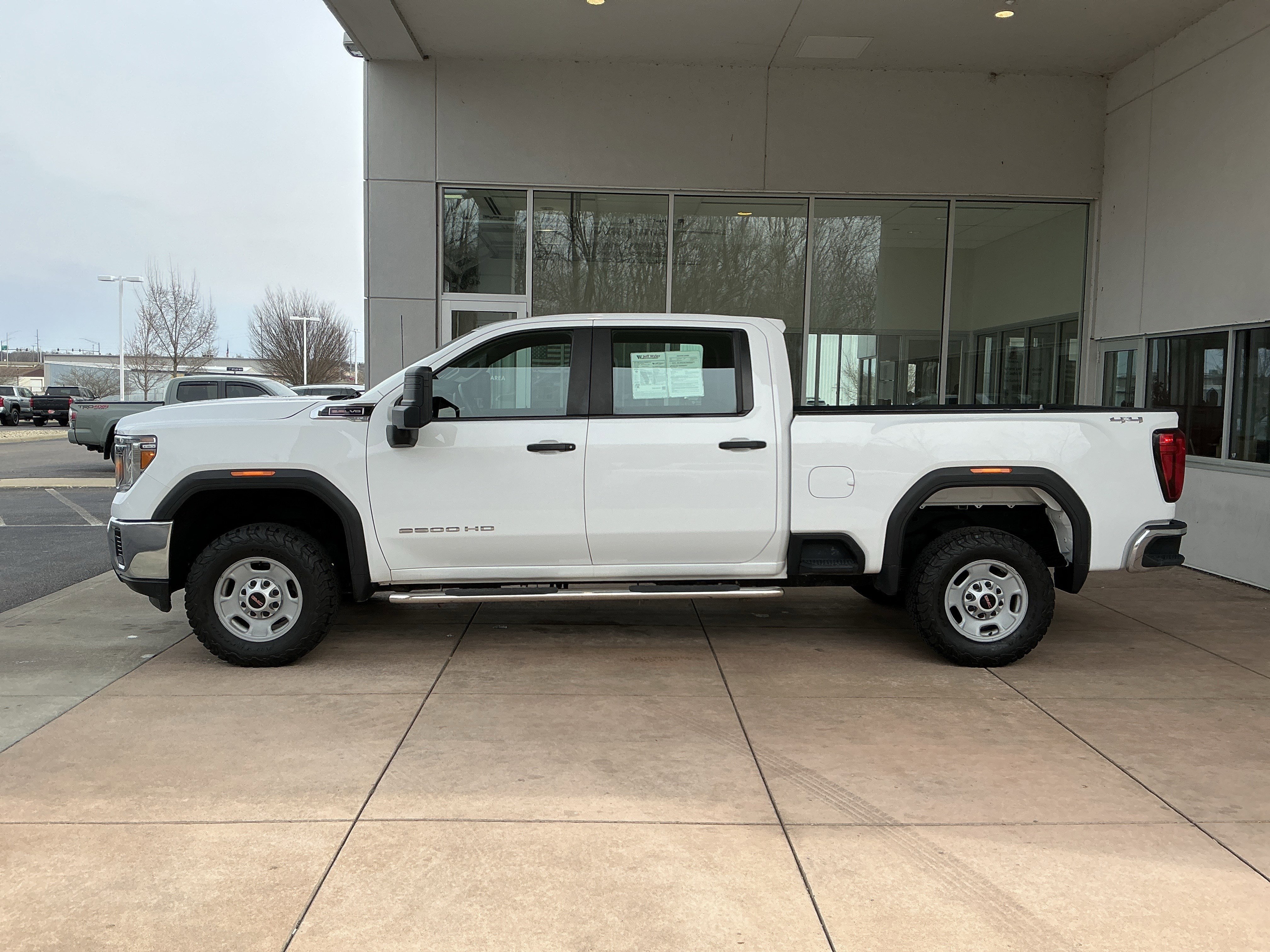 Used 2023 GMC Sierra 2500 Pro AWD/4WD image 18