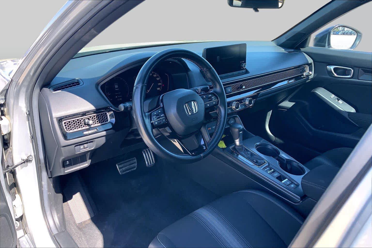 Used 2025 Honda Civic Sport image 16