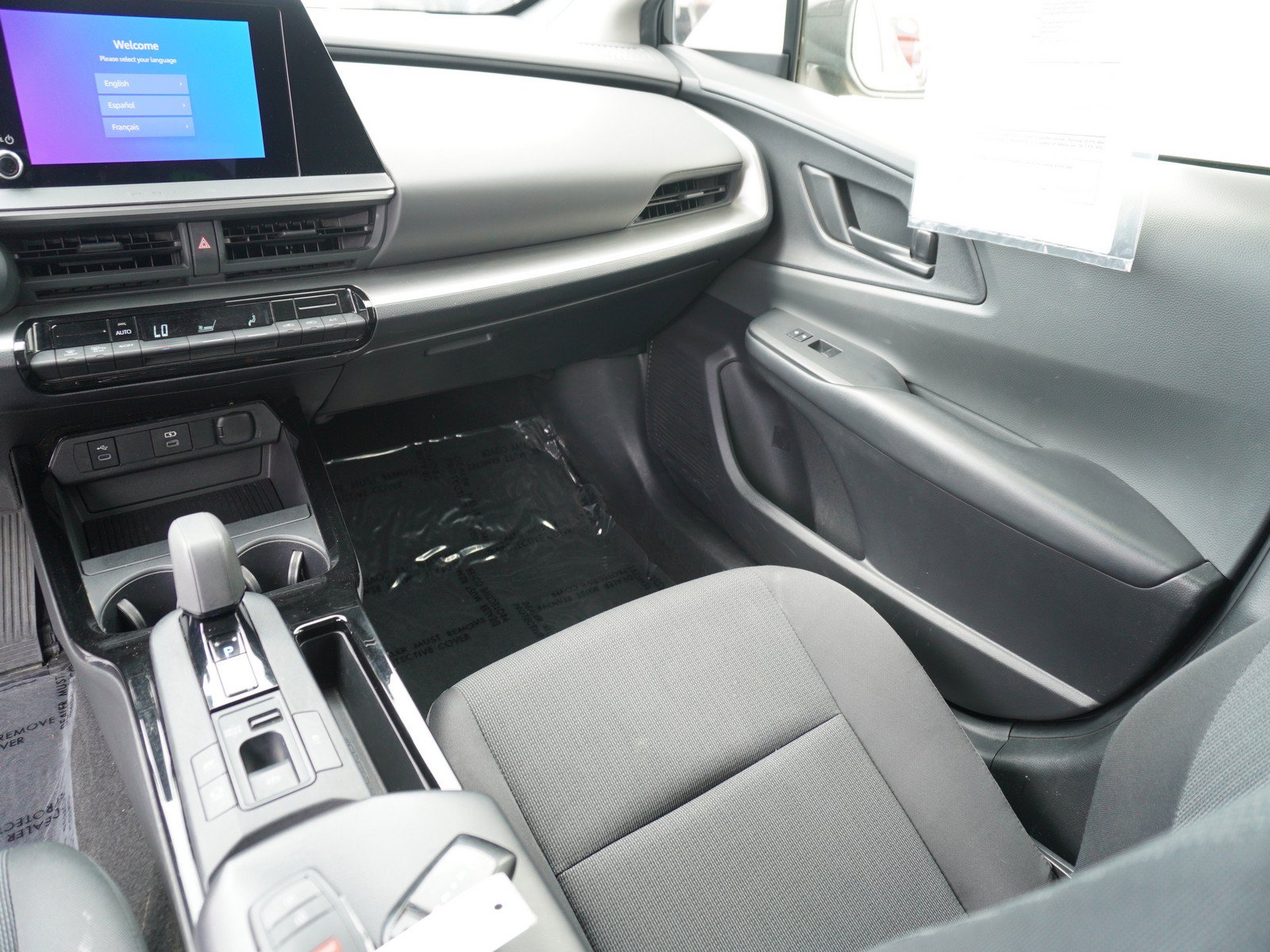Used 2023 Toyota Prius LE FWD image 14