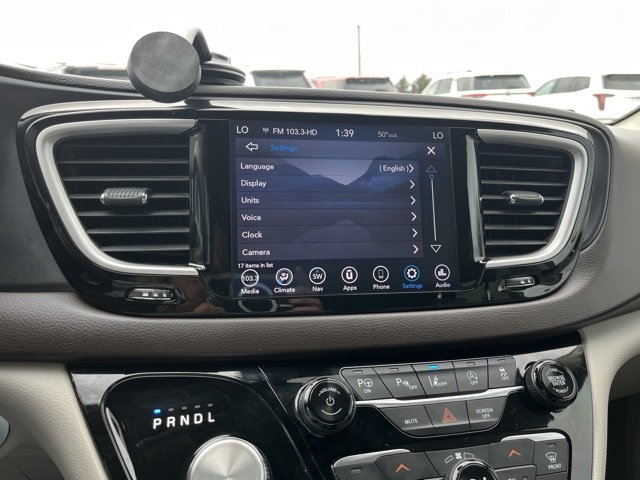 Used 2020 Chrysler Pacifica Touring w/ Advanced Safetytec Group image 47