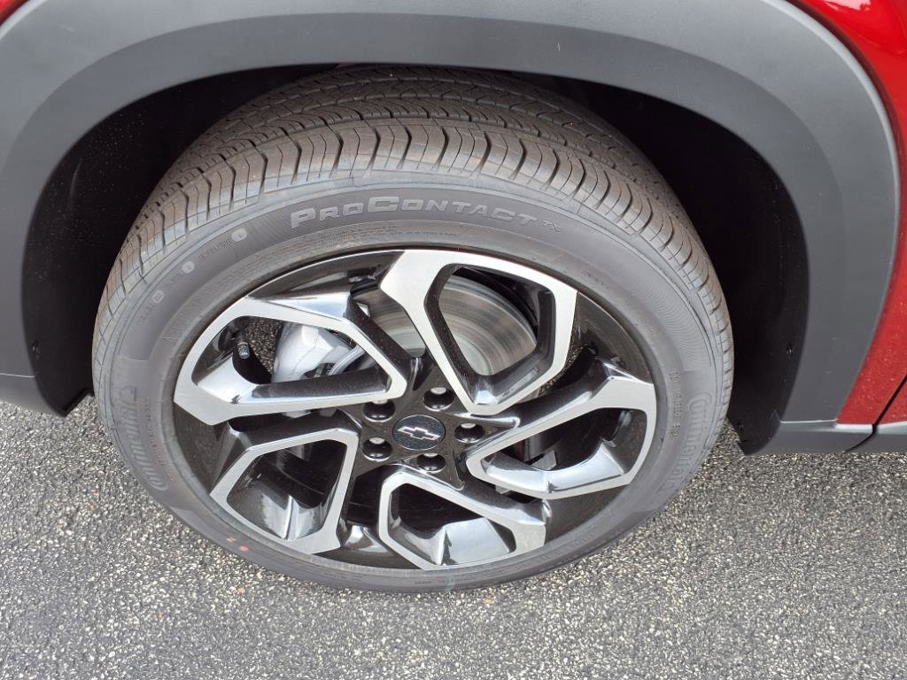 New 2025 Chevrolet Trax RS w/ Driver Confidence Package FWD image 8