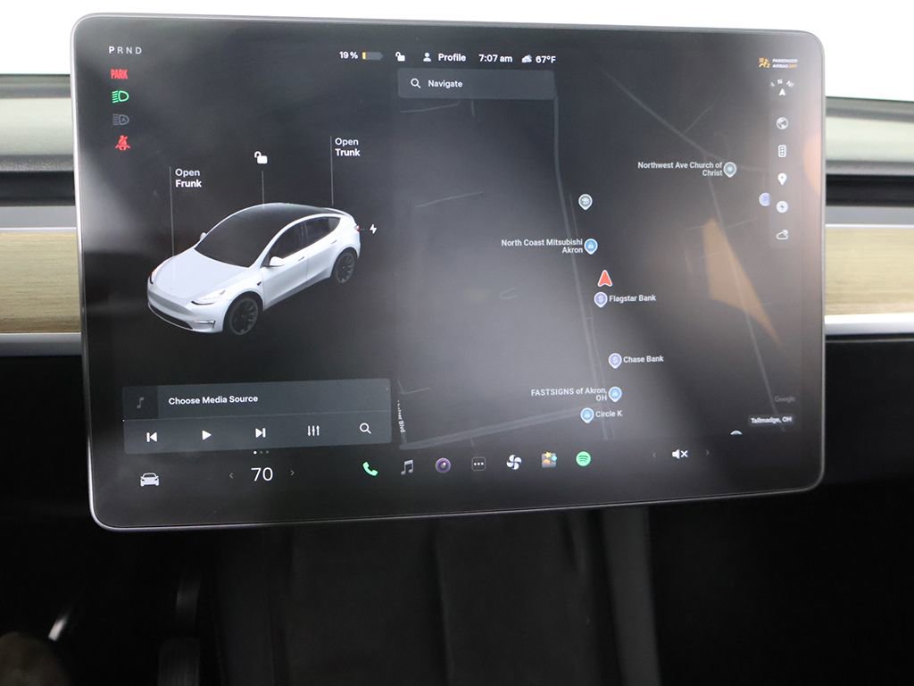 Used 2021 Tesla Model Y Long Range image 41