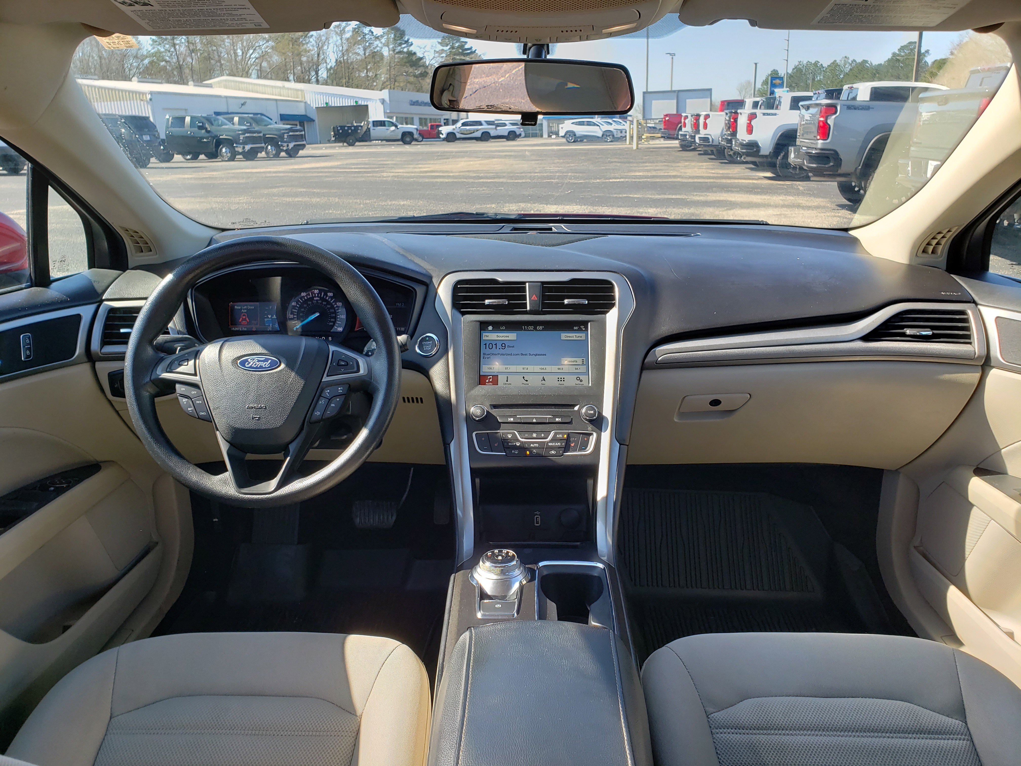 Used 2018 Ford Fusion SE w/ Fusion SE Technology Package image 36