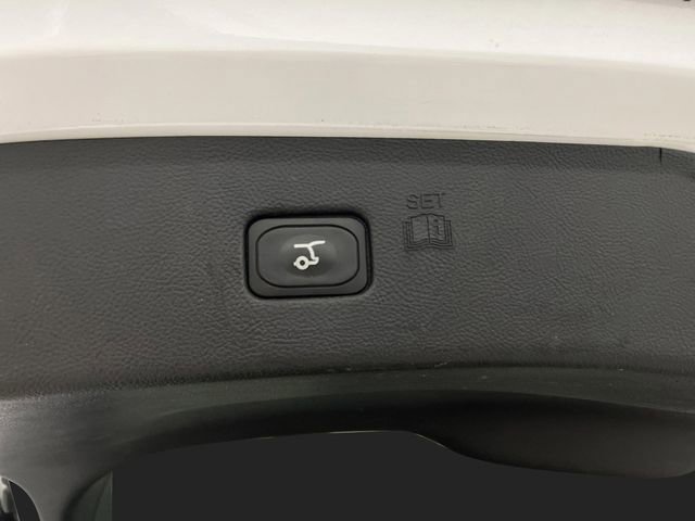 Used 2023 Ford Edge SEL w/ Convenience Package image 16