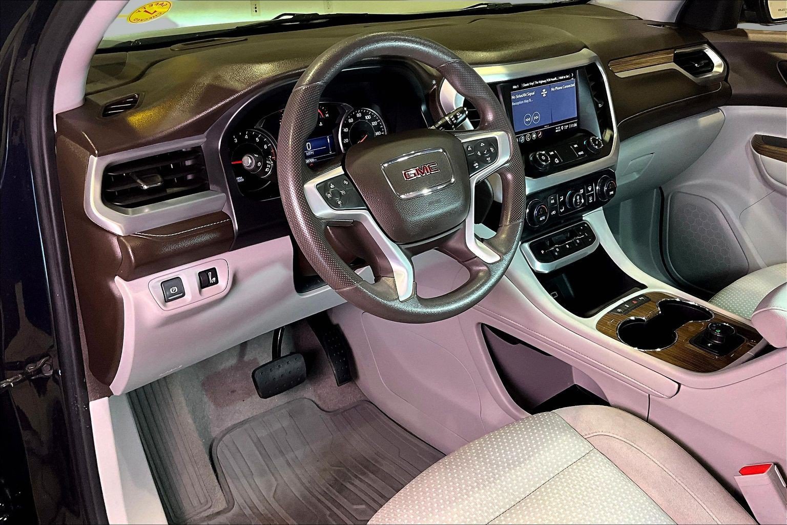 Used 2022 GMC Acadia SLE AWD/4WD image 17