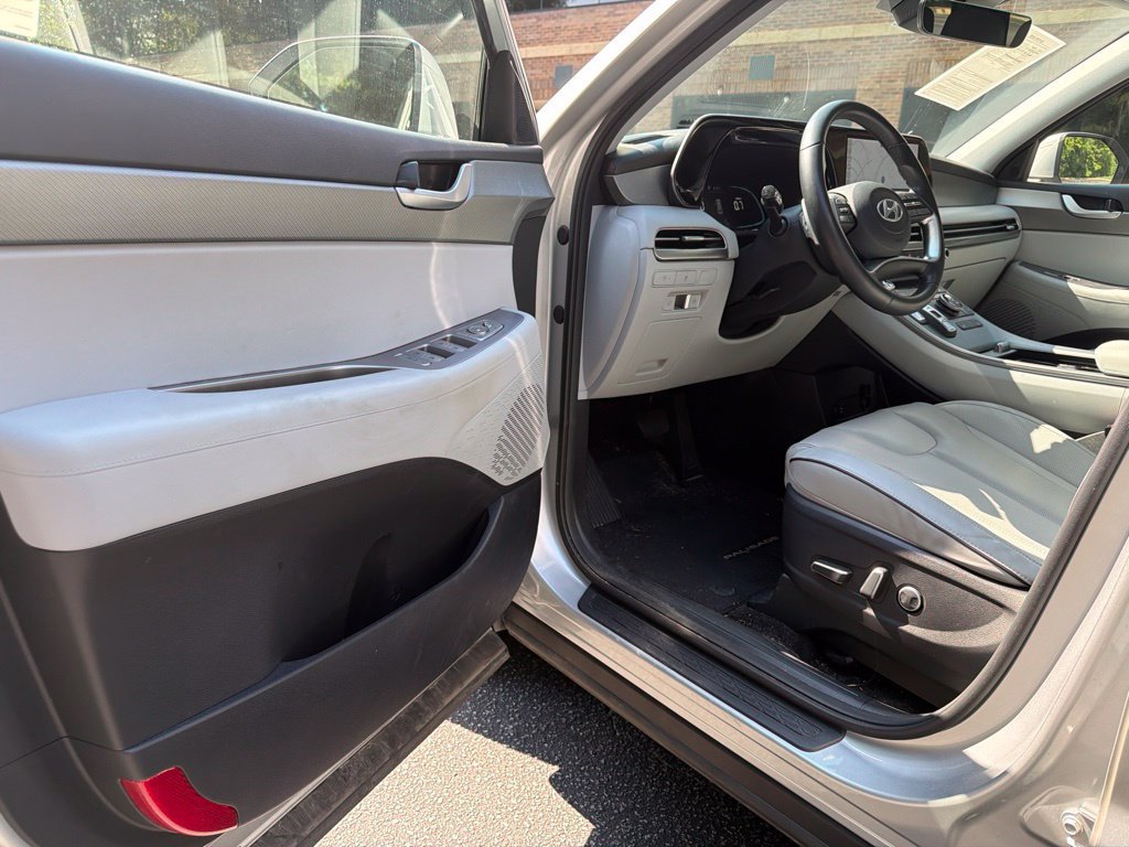 Used 2024 Hyundai Palisade SEL FWD image 5