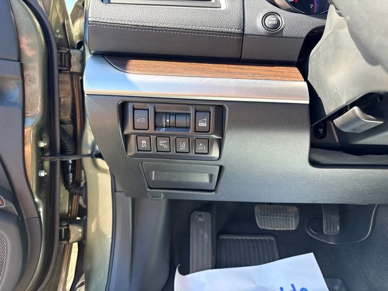 Used 2019 Subaru Outback 3.6R Touring w/ Popular Package #3A AWD/4WD image 30