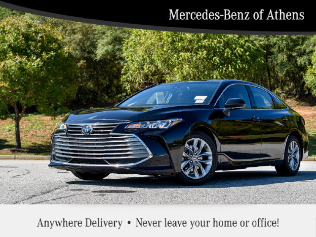 Used 2022 Toyota Avalon XLE w/ Moonroof Package