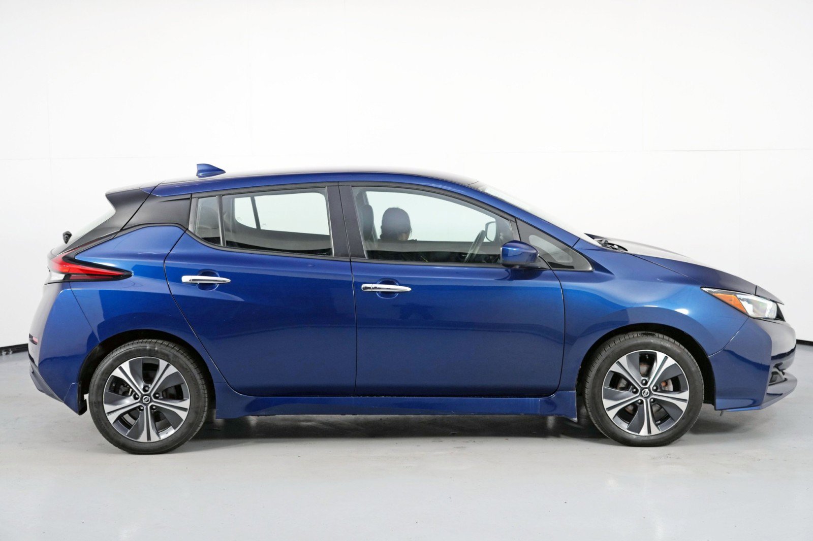 Used 2022 Nissan Leaf SV Plus image 47