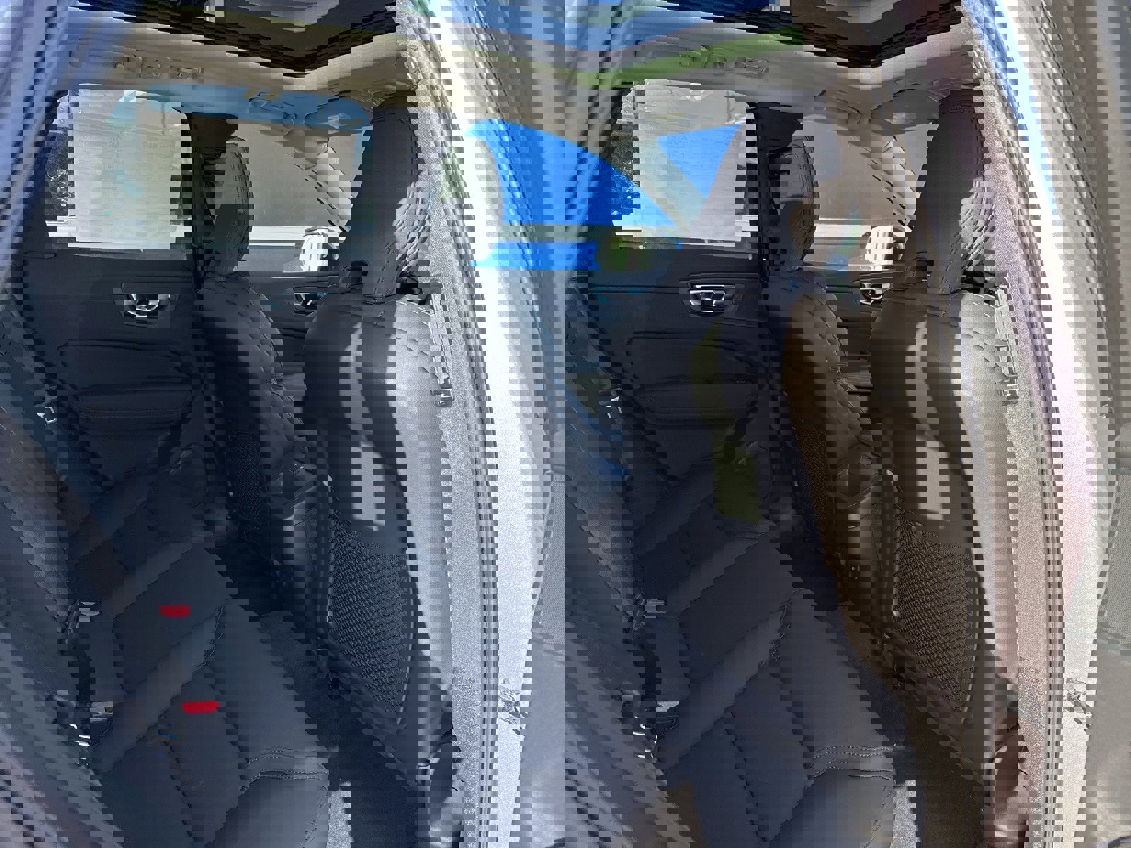 New 2026 Volvo XC60 B5 Plus w/ Protection Package Premier image 12