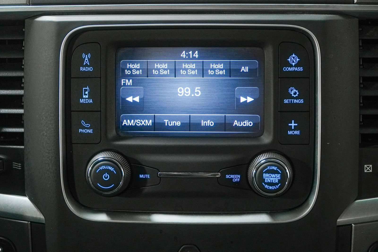 Used 2022 RAM 1500 Classic SLT AWD/4WD image 26