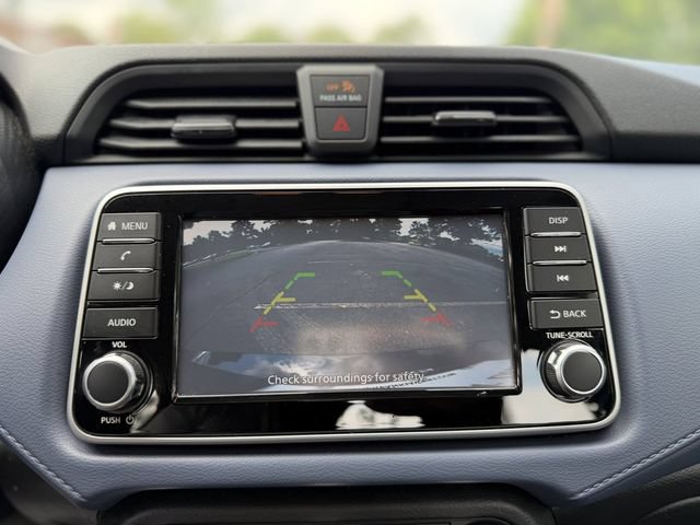 Used 2024 Nissan Versa SV FWD image 17