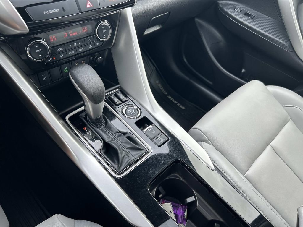 Used 2025 Mitsubishi Eclipse Cross SEL image 30