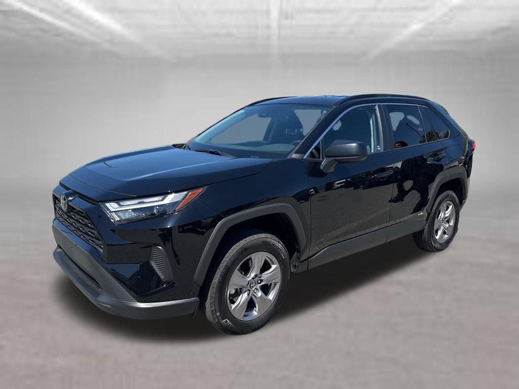 Used 2025 Toyota RAV4 LE AWD/4WD image 6