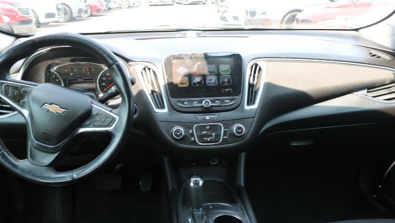 Used 2018 Chevrolet Malibu LT FWD image 16