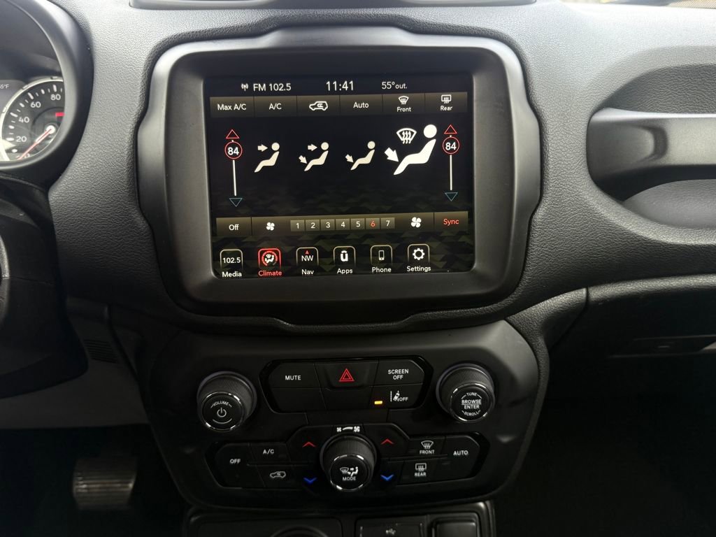 Used 2023 Jeep Renegade Trailhawk image 23