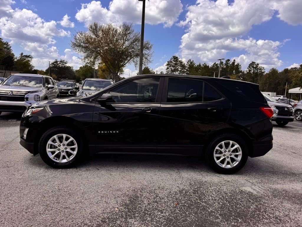 Used 2021 Chevrolet Equinox LS AWD/4WD image 4