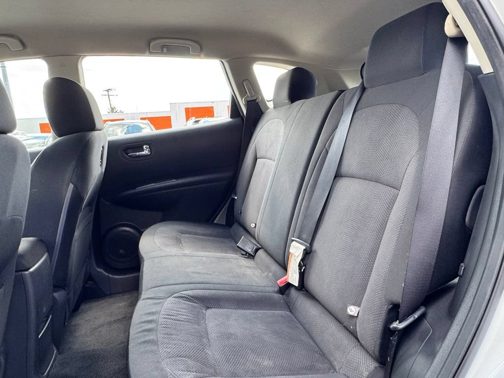 Used 2015 Nissan Rogue S w/ Convenience Package AWD/4WD image 27