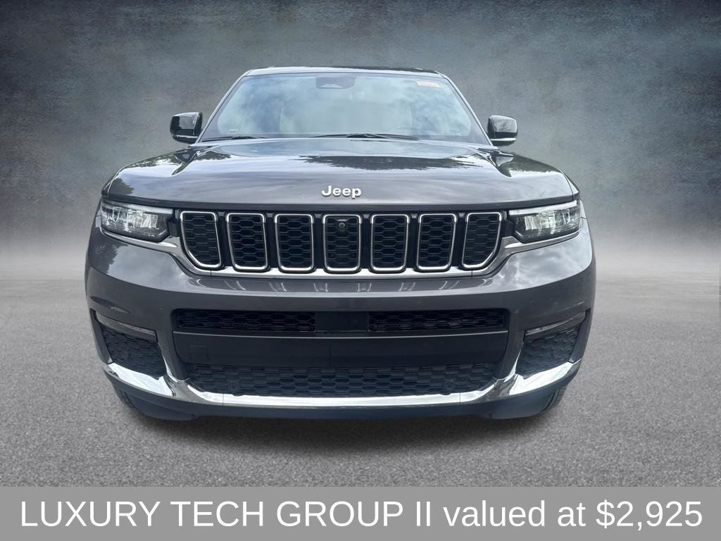 Used 2025 Jeep Grand Cherokee L Limited w/ Luxury Tech Group II AWD/4WD image 3