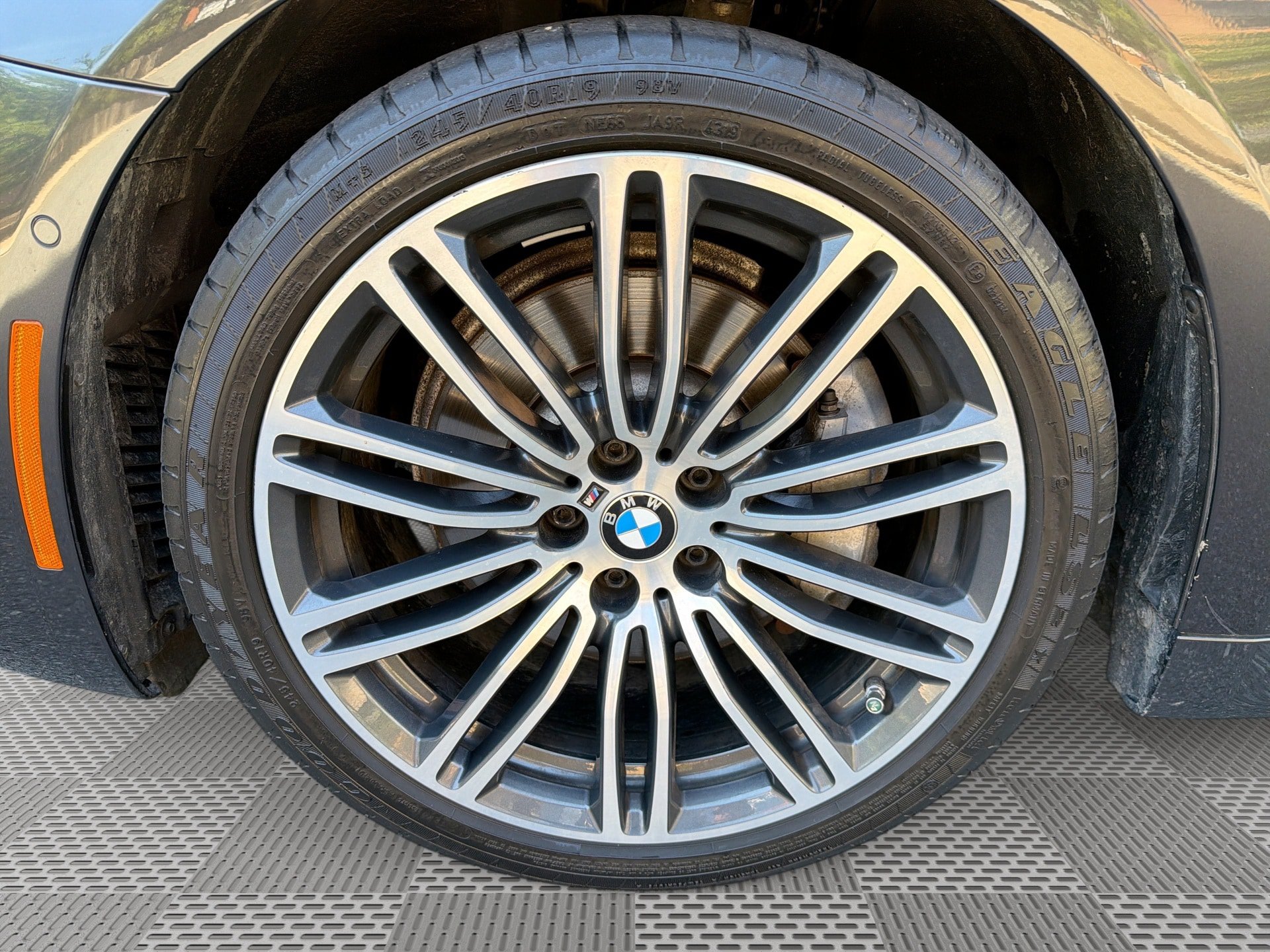 Used 2018 BMW 540i xDrive w/ M Sport Package AWD/4WD image 19