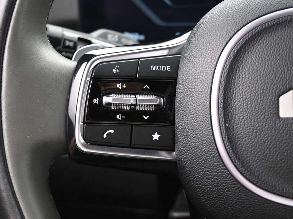 Used 2024 Kia Sorento SX Prestige w/ Sage Leather Package image 40